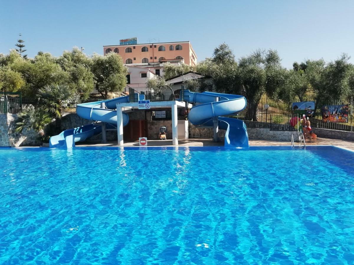 Villaggio Mare Blu 3*